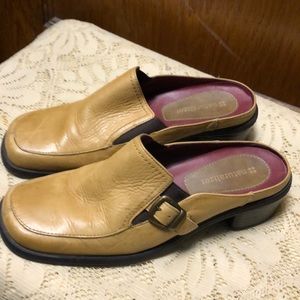 Naturalizer Women’s Mustard Mules with Buckle